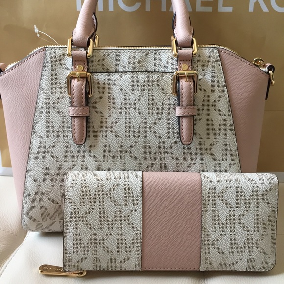 NWT MICHAEL KORS CIARA VANILLA BALLET SET SATCHEL - Picture 4 of 8